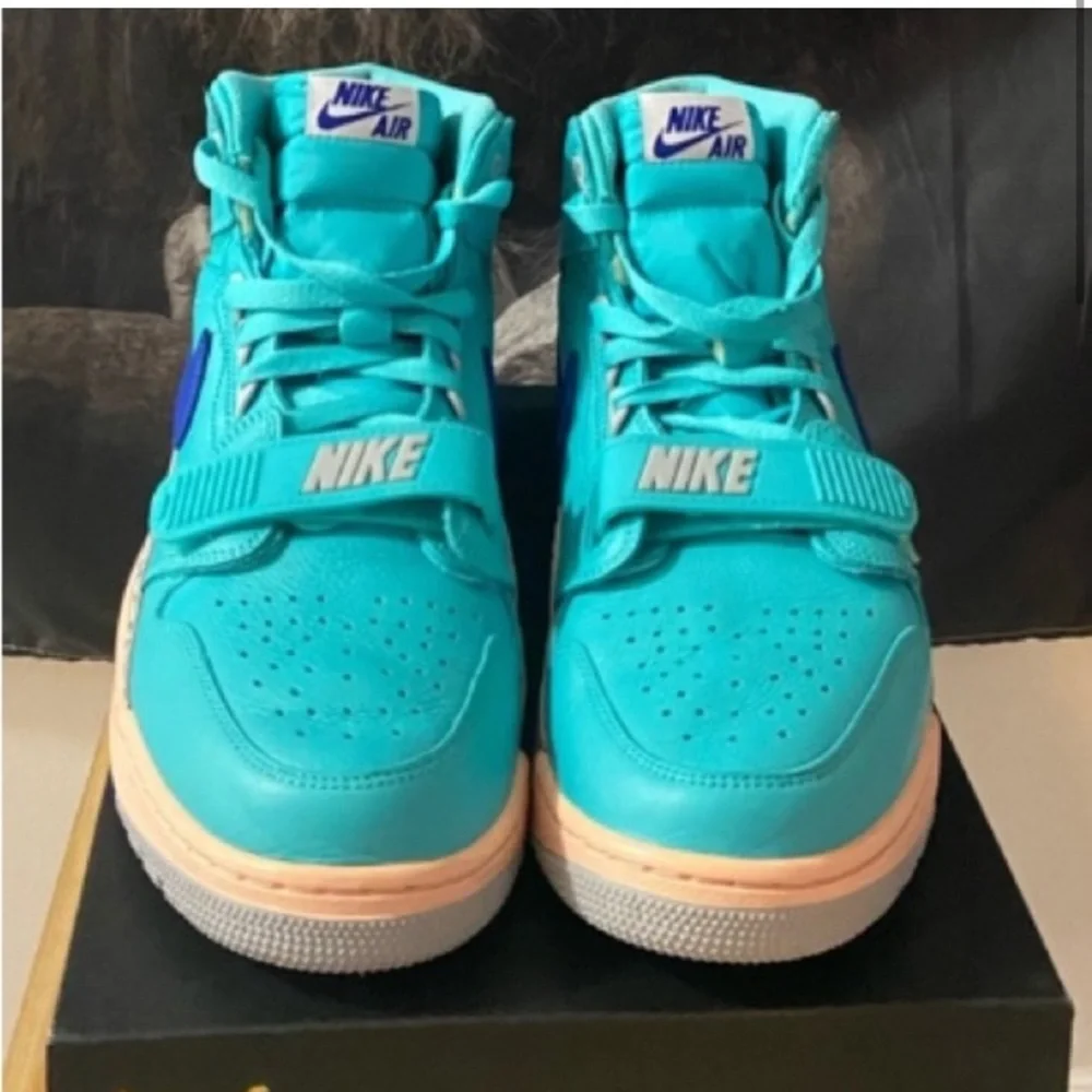 Jordan Legacy 312 Hyper Jade Sneakers - Picture 2 of 4